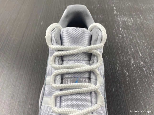 AV2187-140 Jordan Cement Air Grey Low 11 0726
